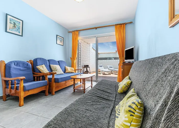 Near The With Huge Terrace, Parking And Wifi 科斯塔卡玛